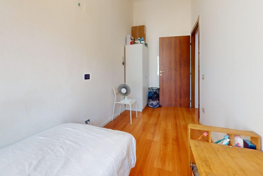 Via-Ernesto-Teodoro-Moneta-Bedroom 3