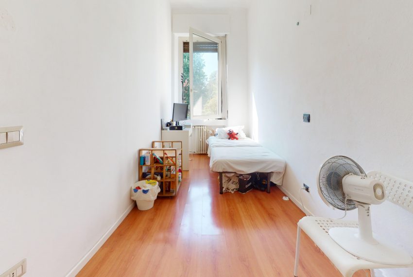 Via-Ernesto-Teodoro-Moneta-Bedroom 4