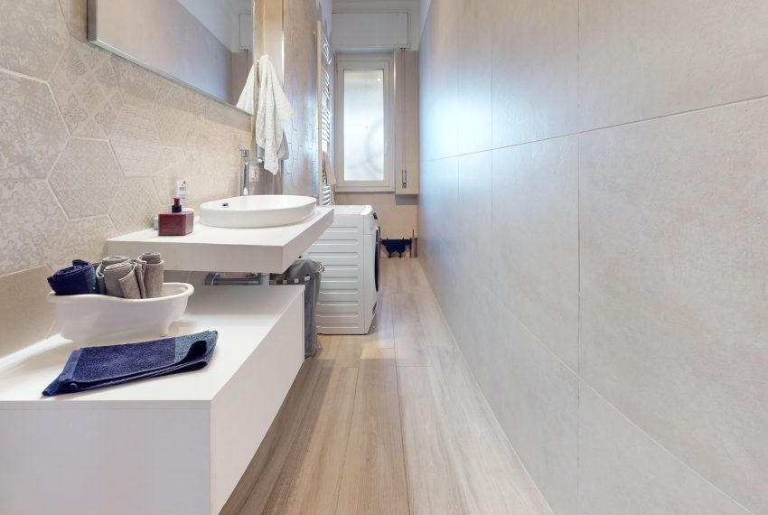 Via-Bonaventura-Zumbini-Bathroom