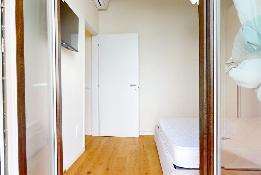 Via-Giovanni-Battista-Casella-10272025_100619